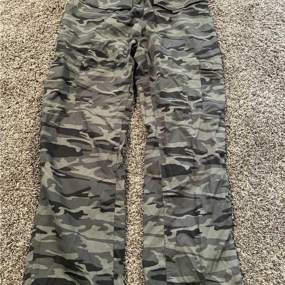 Brand new with tag Colombia cargo camo pants - Picture 4 of 5